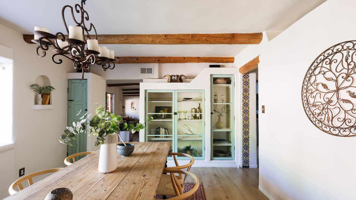 Sanzula Rustic Interior Design Idea